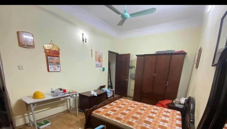 Cho thuê  nhà Nguyên Căn ngõ Thái Hà làm VP, Spa, Naul, TT dạy học 60m2, 4 tầng, 4 ngủ - 22 Triệu